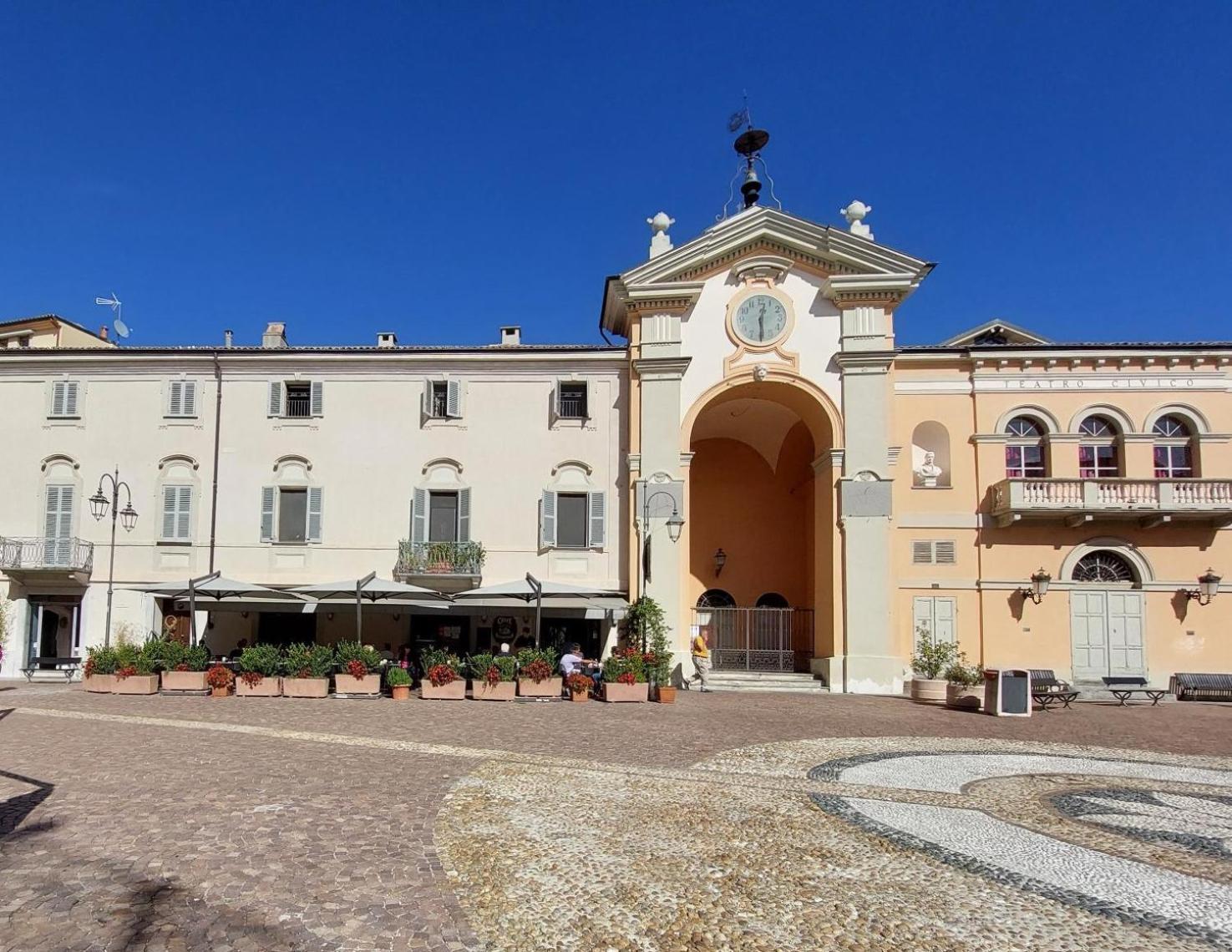 Appartement In Pieno Centro Storico Ca Mari E Casa Elena à Moncalvo Extérieur photo